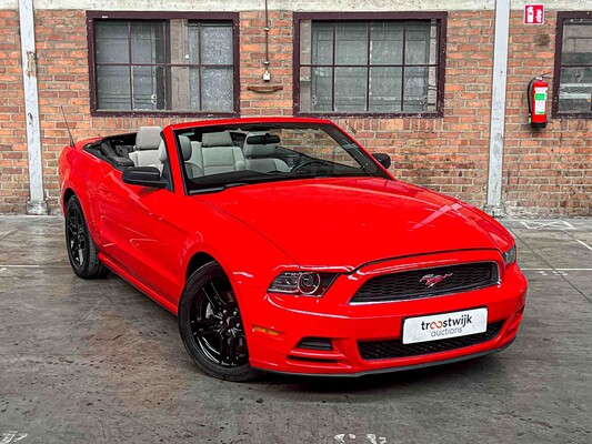Ford Mustang 3.7 V6 310pk 2014
