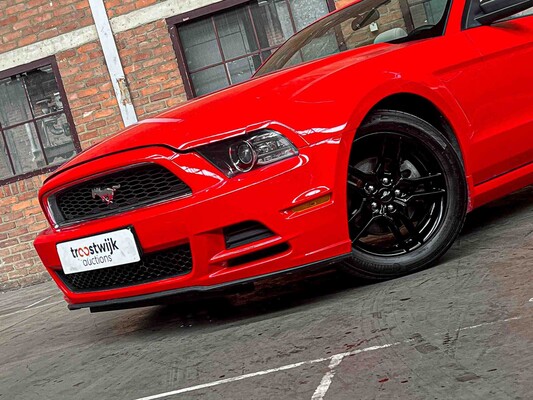 Ford Mustang 3.7 V6 310pk 2014