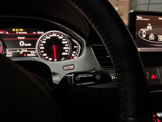 Audi A8 4.2 FSI V8 Quattro 372pk 2011