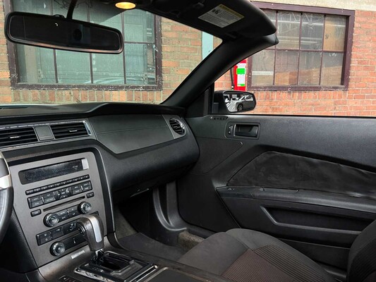 Ford Mustang Cabriolet 3.7 V6 305pk 2014