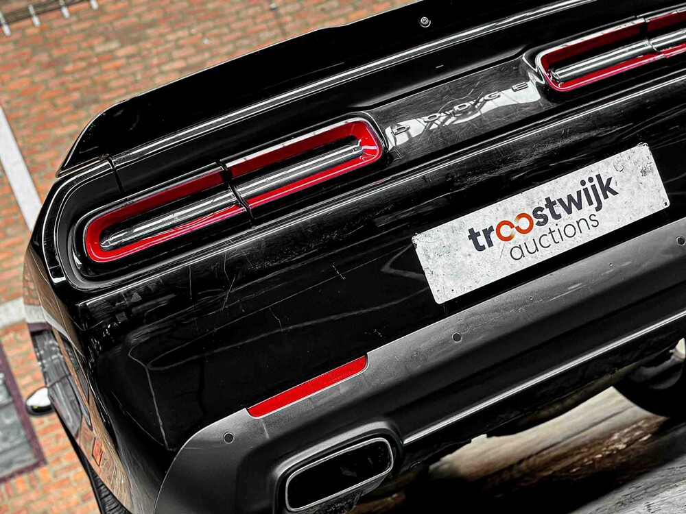 Dodge Challenger SXT PLUS 3,6 V6 305 PS 2015