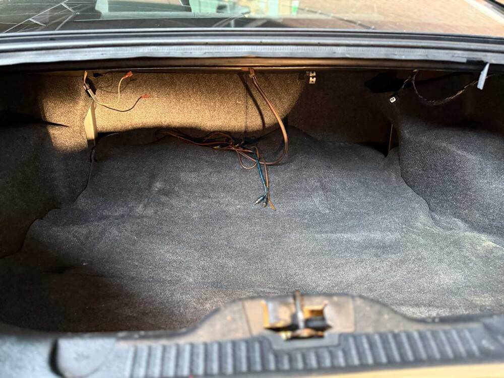 Ford Mustang 3,7 V6 305 PS 2012 Coupé -Schaltgetriebe-