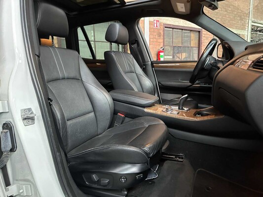 BMW X3 xDrive35i M-Sport High Executive 306pk 2011, J-570-DP