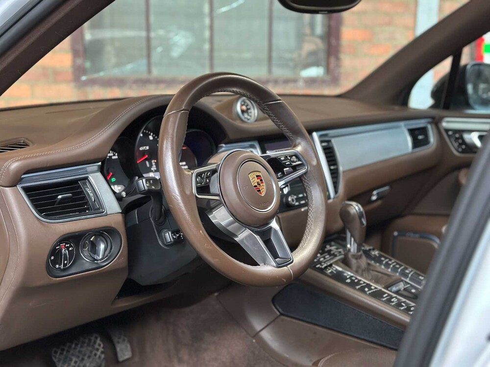 Porsche Macan GTS 3,0 V6 360 PS 2016 (69.000 km)