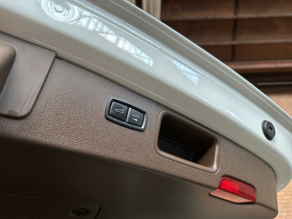 Porsche Macan GTS 3,0 V6 360 PS 2016 (69.000 km)