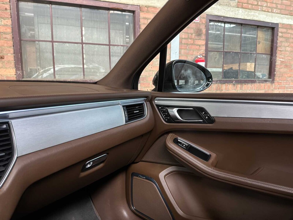 Porsche Macan GTS 3,0 V6 360 PS 2016 (69.000 km)