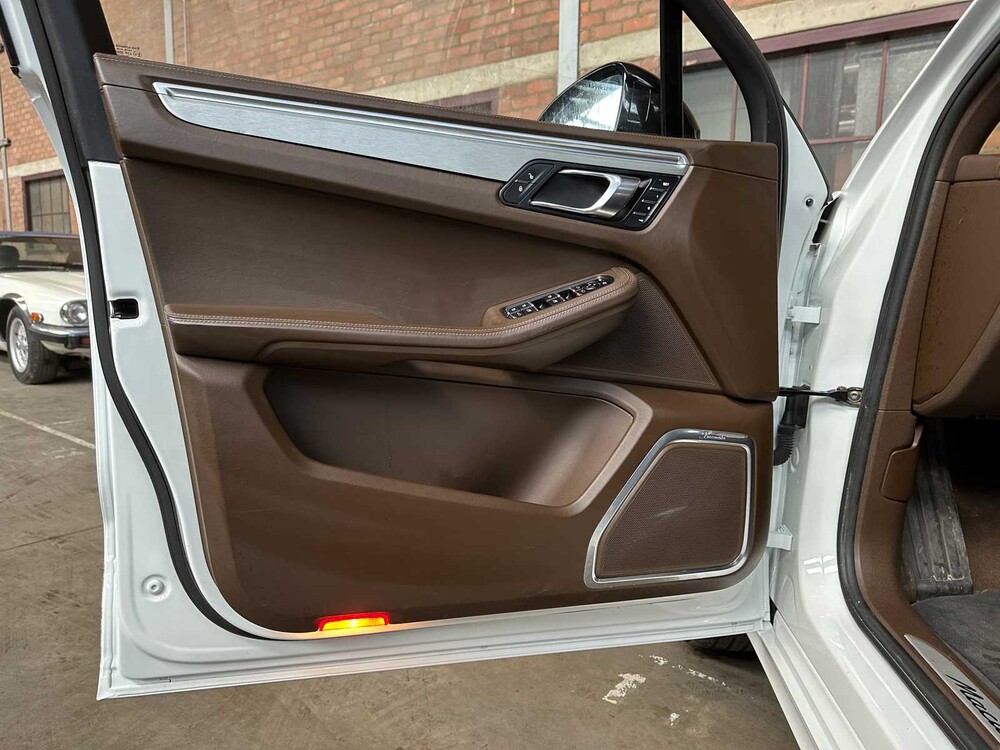 Porsche Macan GTS 3,0 V6 360 PS 2016 (69.000 km)