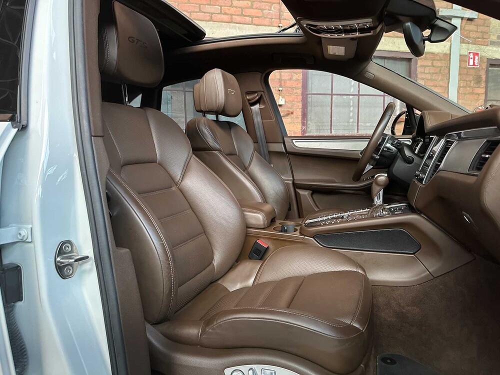 Porsche Macan GTS 3,0 V6 360 PS 2016 (69.000 km)