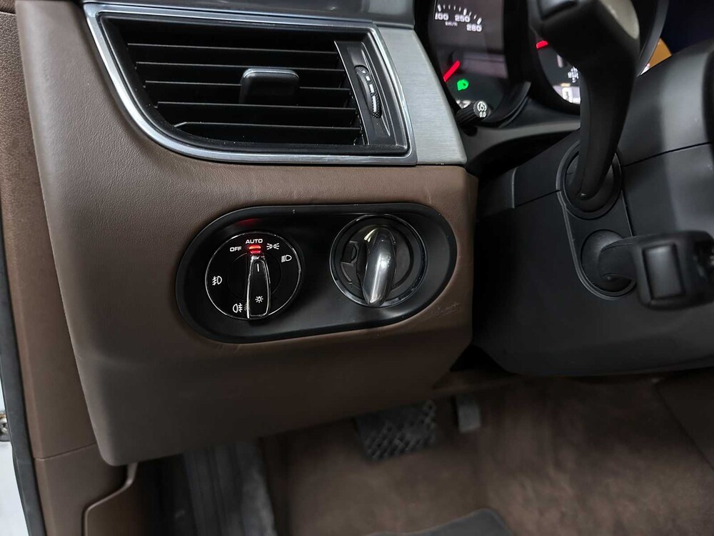 Porsche Macan GTS 3,0 V6 360 PS 2016 (69.000 km)