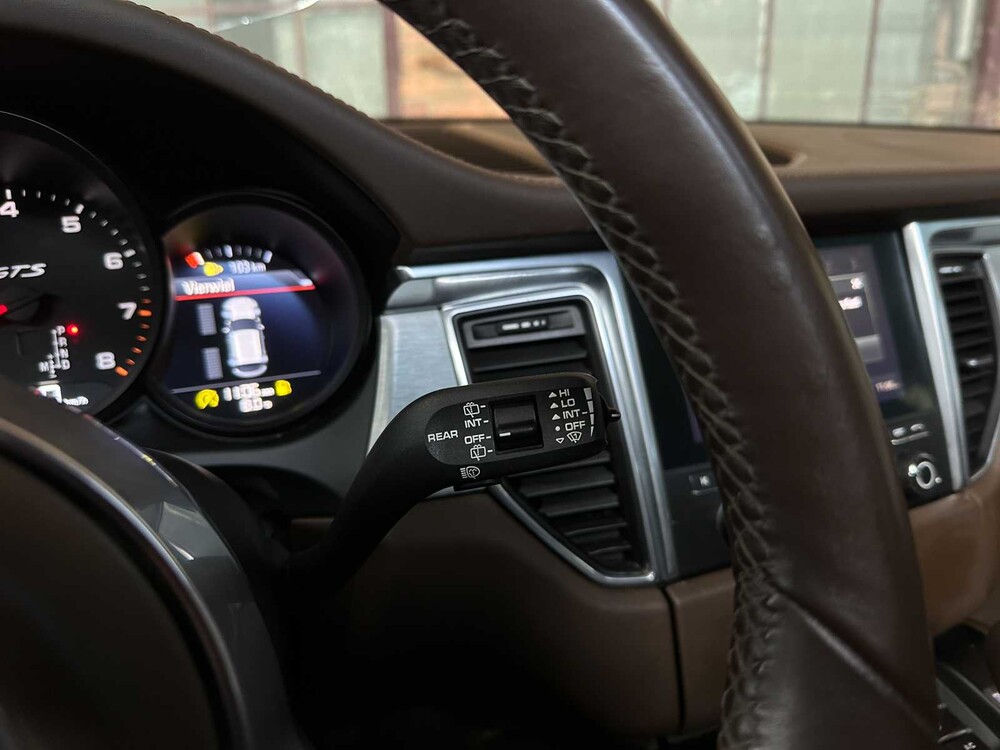 Porsche Macan GTS 3,0 V6 360 PS 2016 (69.000 km)