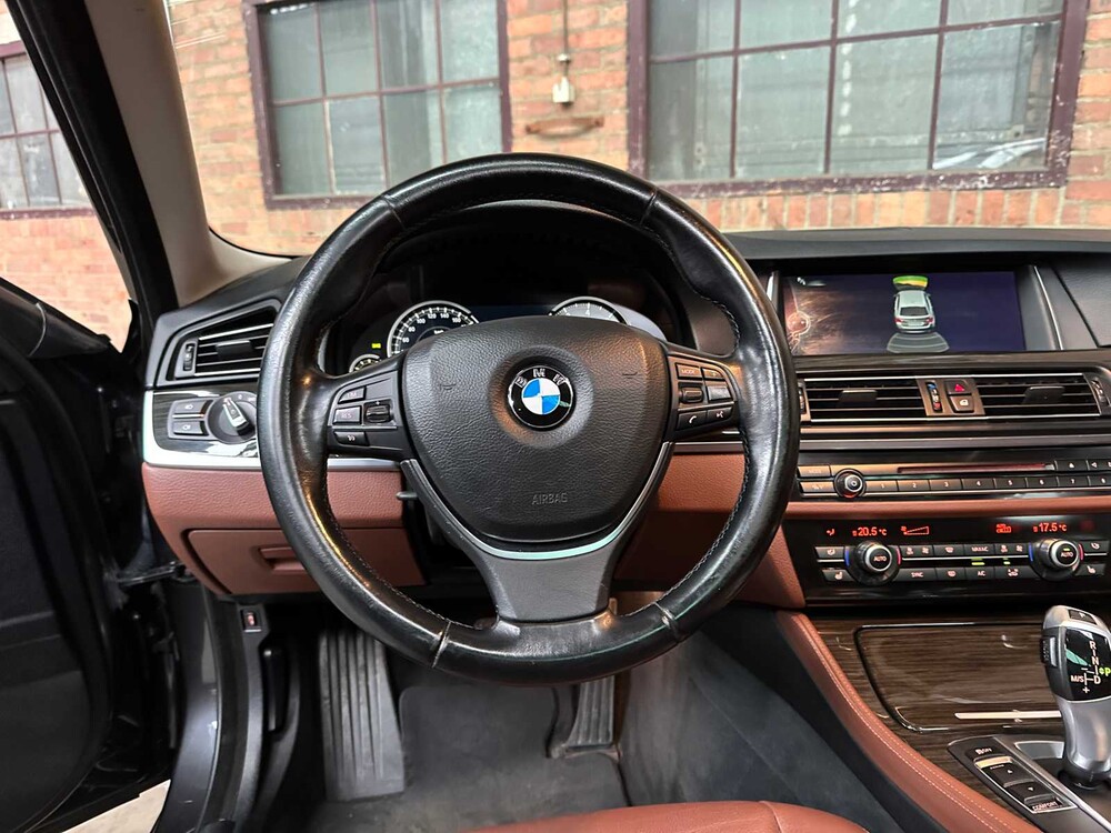BMW 528i Touring Luxury Edition F11  245pk 2014 5-serie, 6-TZT-71