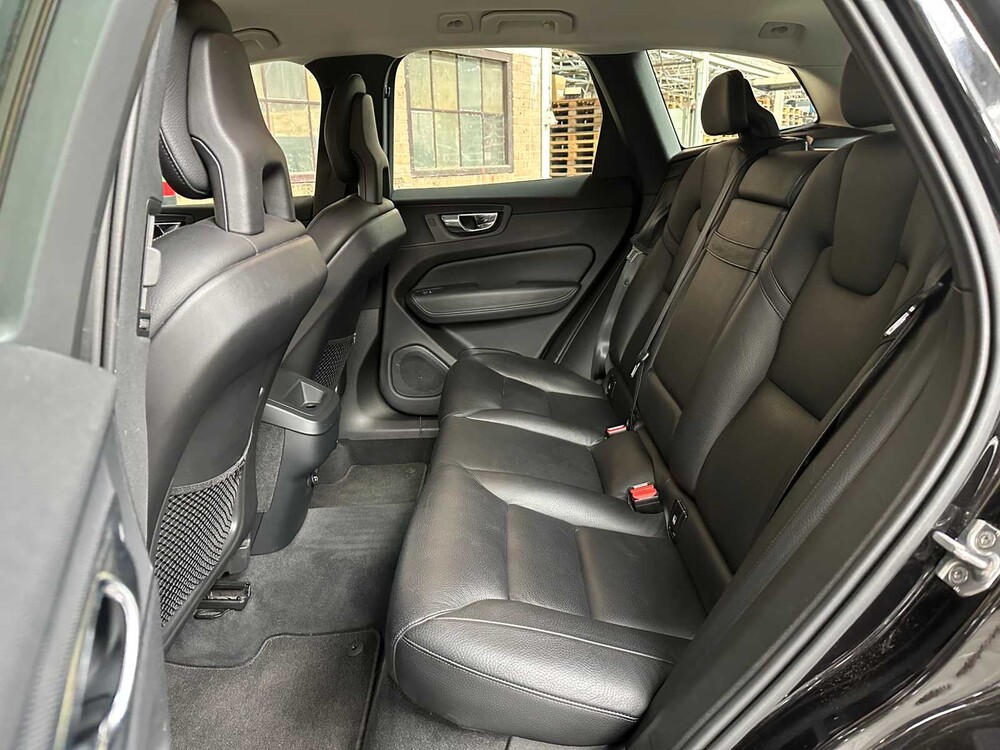 Volvo XC60 2.0 D4 AWD Momentum 190hp 2017, P-666-DB