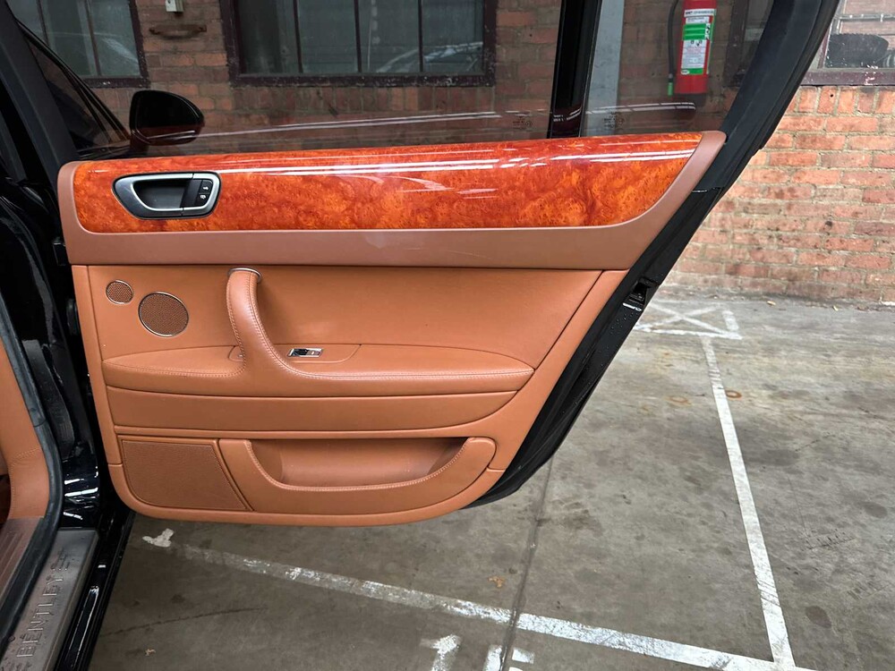 Bentley Continental Flying Spur 6.0 W12 525pk 2010 Youngtimer (81.000 km)