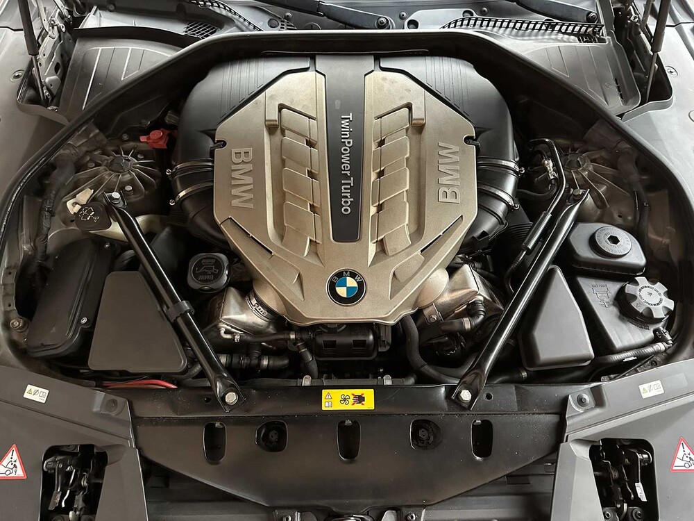 BMW 750i ActiveHybrid 4,4 V8 407 PS 2010 7er, 02-PGJ-7 Youngtimer