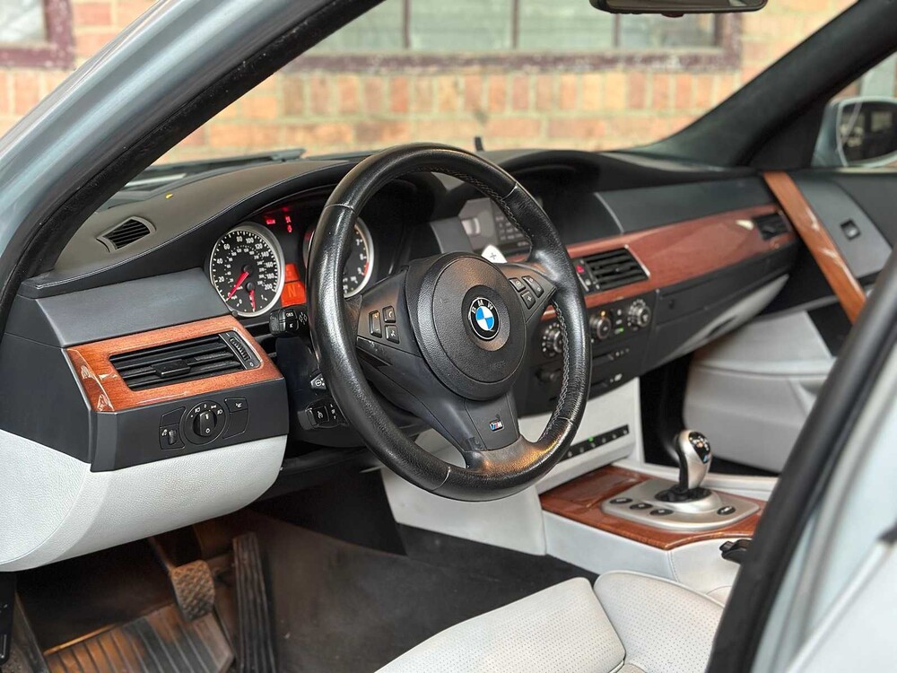 BMW M5 5.0 V10 E60 500pk 2006 5-serie Youngtimer