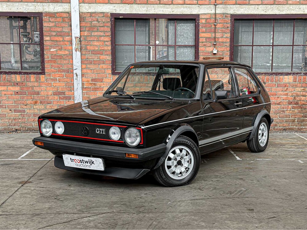 Volkswagen Golf 1 GTI 1.8i 112hp 1983 65,000 KM!