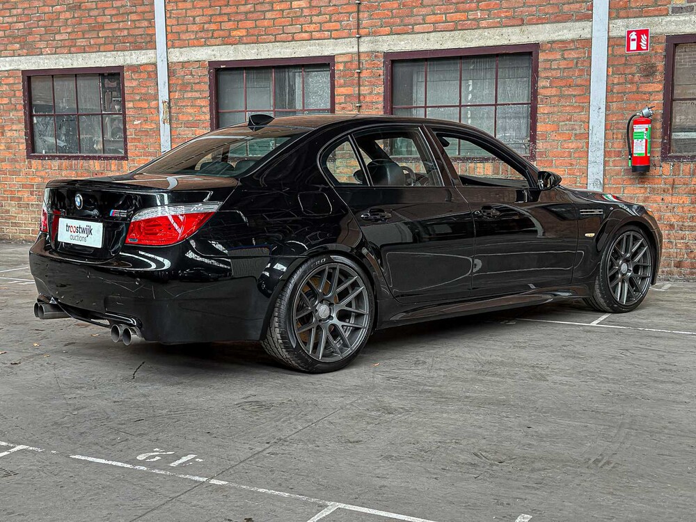 BMW M5 5.0 V10 E60 500pk 2006 5-serie Youngtimer