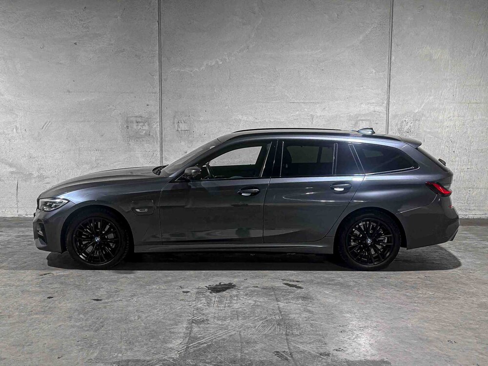 BMW 330e Touring M-Sport Business Edition Plus 184pk 2022 3-serie G21, X-990-TH