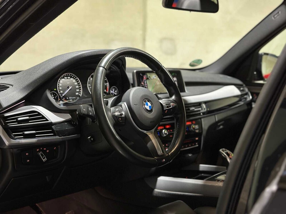BMW X5 xDrive30d High Executive M-Sport 258pk 2014, 8-THZ-86