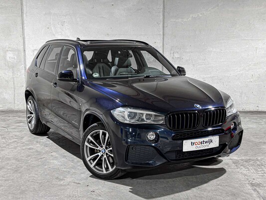 BMW X5 xDrive30d High Executive M-Sport 258pk 2014, 8-THZ-86