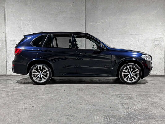 BMW X5 xDrive30d High Executive M-Sport 258pk 2014, 8-THZ-86