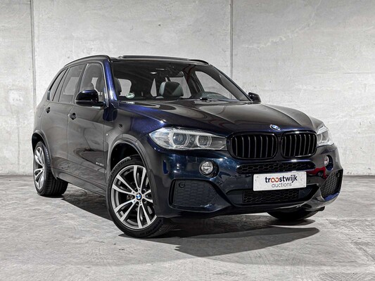 BMW X5 xDrive30d High Executive M-Sport 258pk 2014, 8-THZ-86