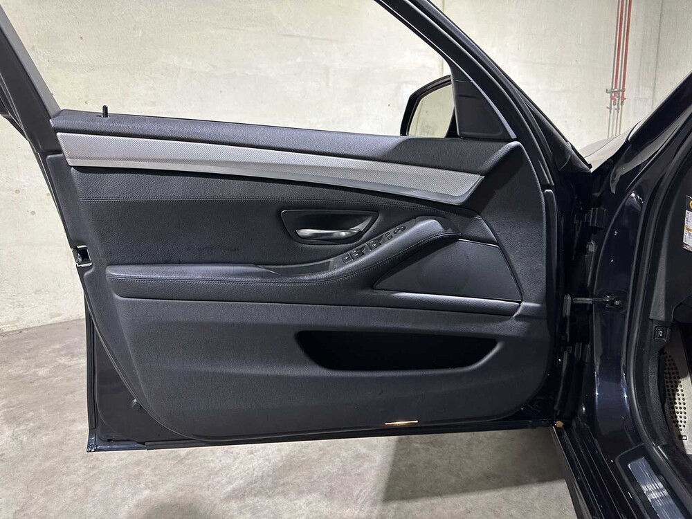 BMW 520i Touring M-Sport High Executive 5-serie 184pk 2013, 92-ZLN-9