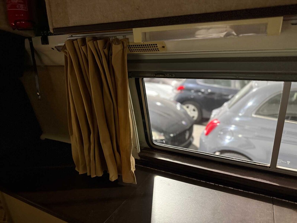 Volkswagen T3 Kampeerwagen 1980, KF-62-DX Camper