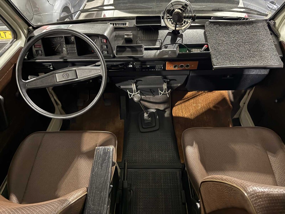 Volkswagen T3 Kampeerwagen 1980, KF-62-DX Camper