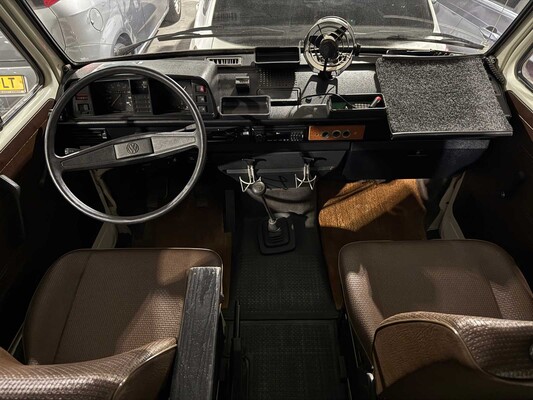 Volkswagen T3 Kampeerwagen 1980, KF-62-DX Camper