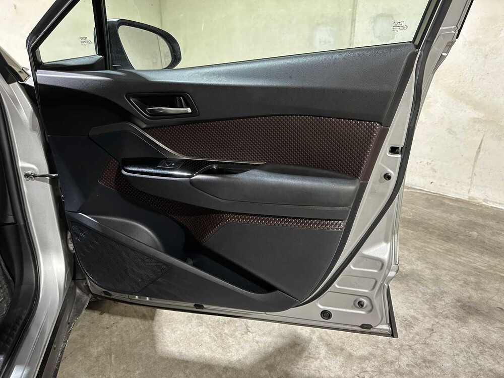 Toyota C-HR 1.2 First Edition 116pk 2017, NB-105-X