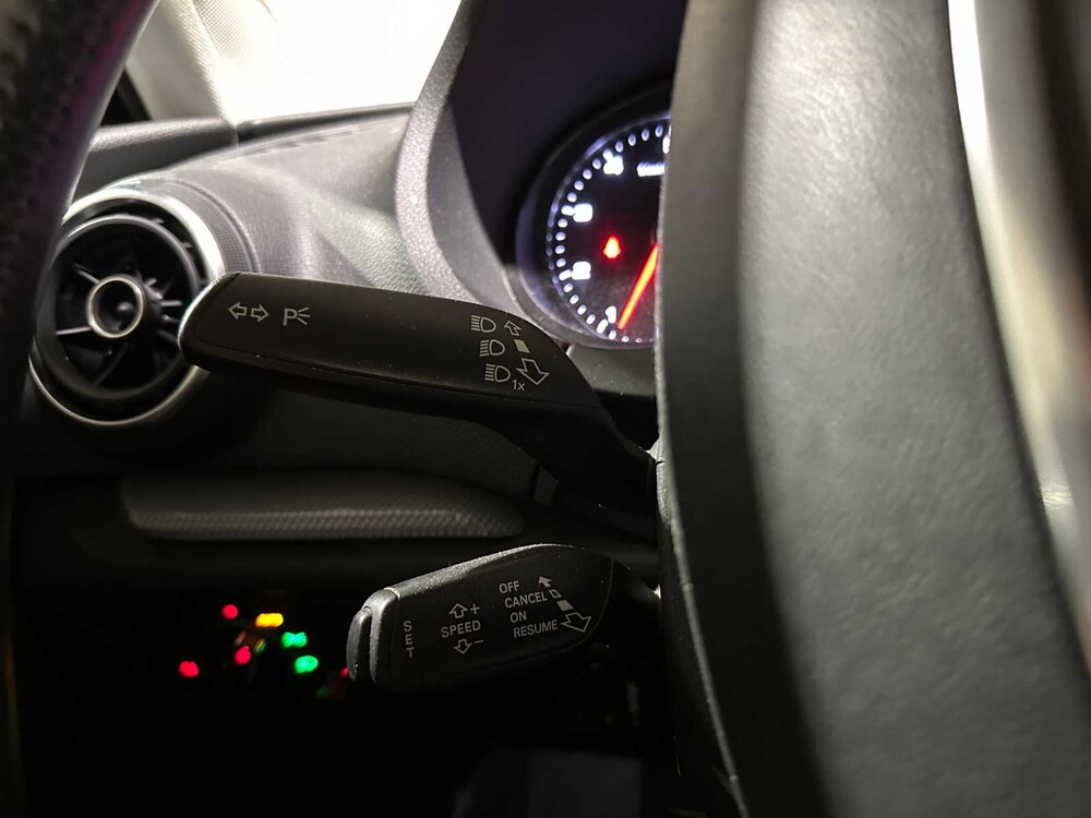 Audi A3 Limousine 1.4 TFSI CoD Ambiente Pro Line Plus 150pk 2015, 5-ZFD-12