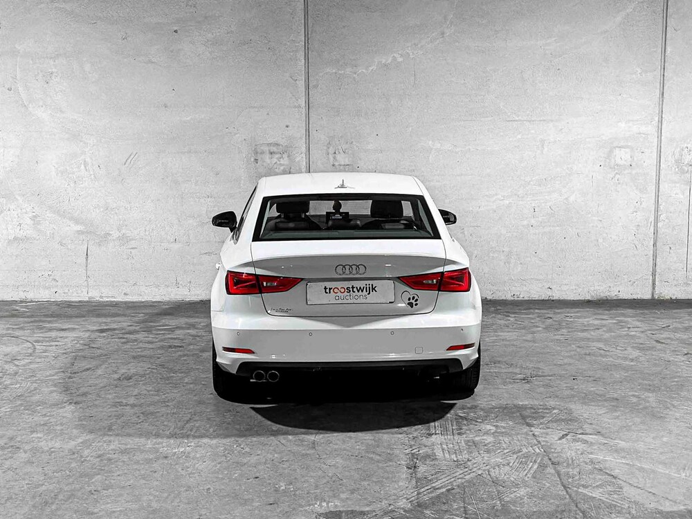 Audi A3 Limousine 1.4 TFSI CoD Ambiente Pro Line Plus 150pk 2015, 5-ZFD-12