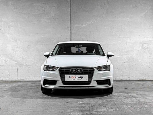 Audi A3 Limousine 1.4 TFSI CoD Ambiente Pro Line Plus 150pk 2015, 5-ZFD-12