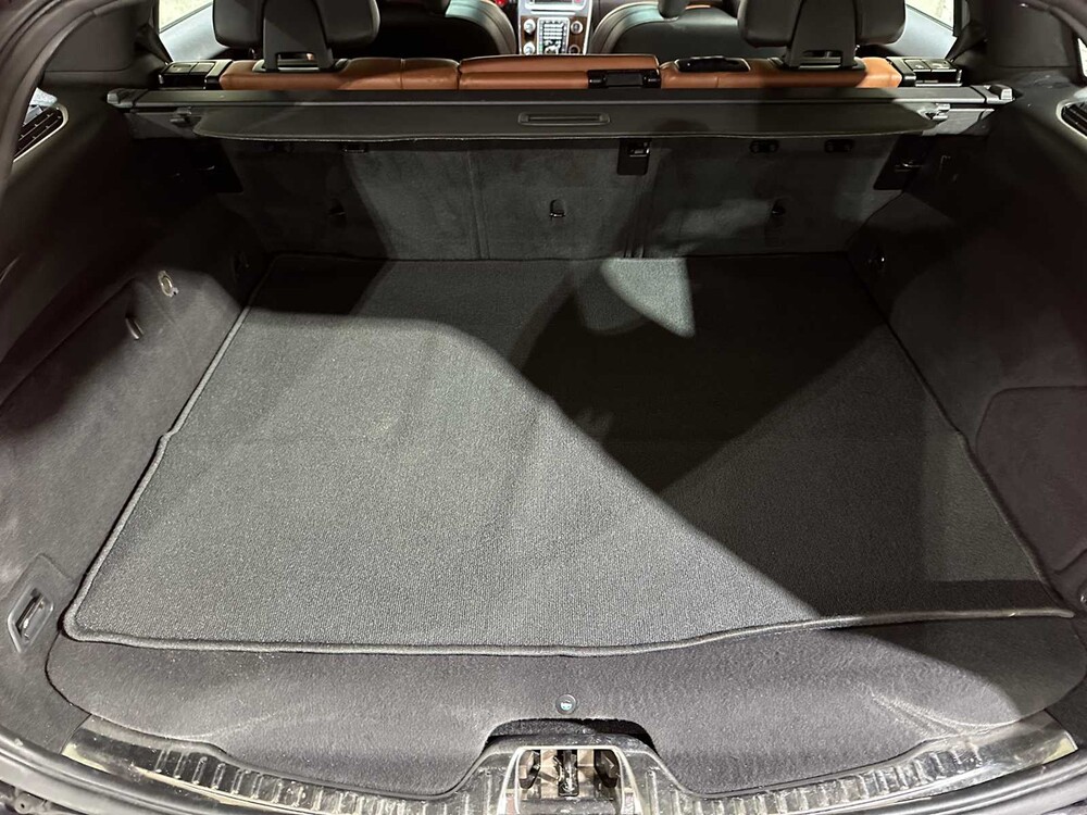 Volvo V60 2.4 D6 Twin Engine Summum 220pk 2015 Plug-In Hybrid, HR-946-F