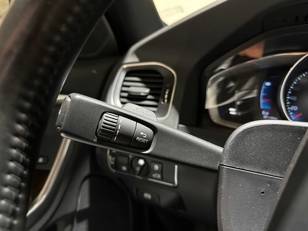 Volvo V60 2.4 D6 Twin Engine Summum 220pk 2015 Plug-In Hybrid, HR-946-F