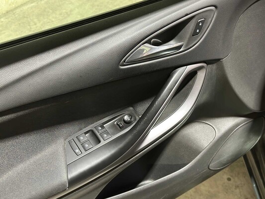 Opel Astra Sports Tourer 1.0 Edition 105pk 2016, KR-157-T