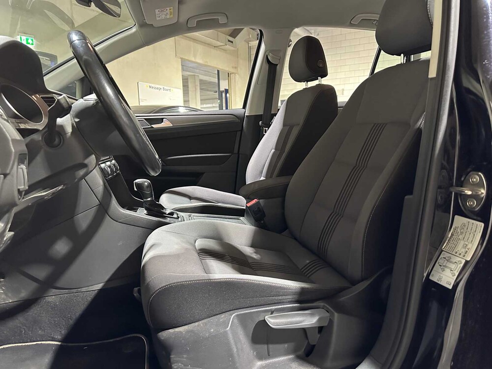 Volkswagen Golf Sportsvan 1.4 TSI Highline 125pk 2017, J-059-FG