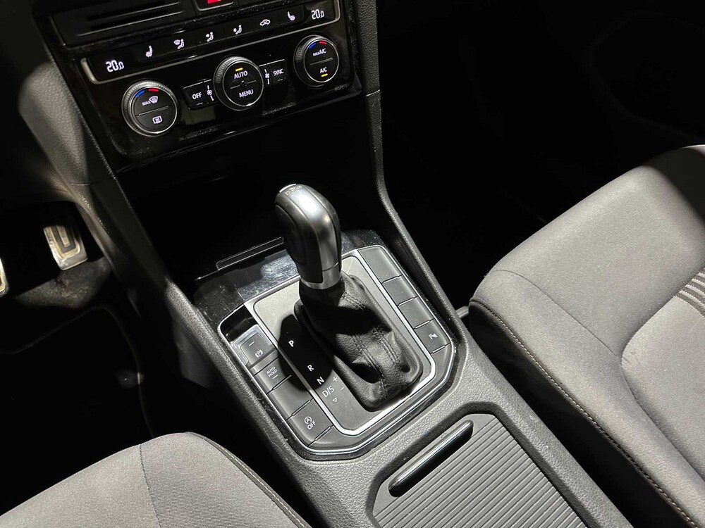 Volkswagen Golf Sportsvan 1.4 TSI Highline 125pk 2017, J-059-FG