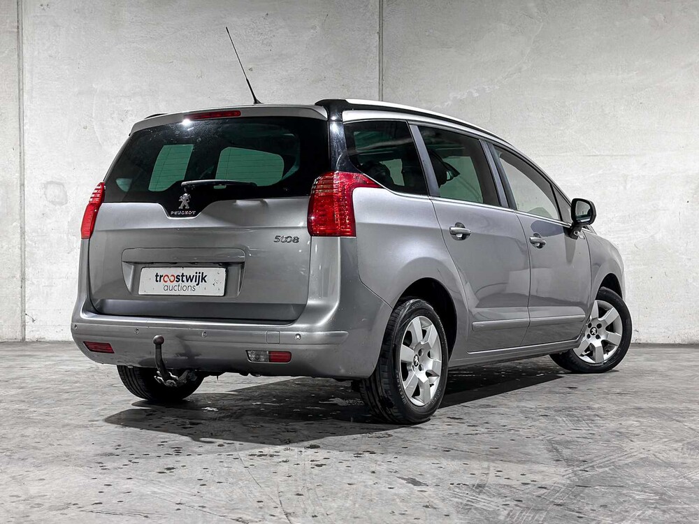 Peugeot 5008 1.2 PureTech Style 5p. 131pk 2015, GL-399-V