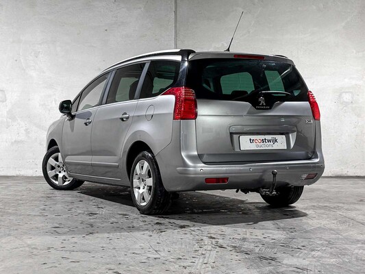 Peugeot 5008 1.2 PureTech Style 5p. 131pk 2015, GL-399-V
