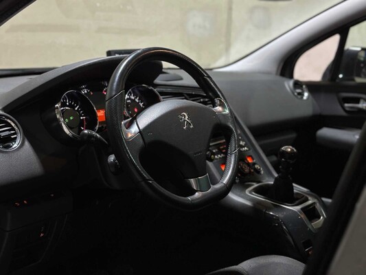 Peugeot 5008 1.2 PureTech Style 5p. 131pk 2015, GL-399-V