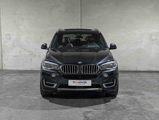 BMW X5 xDrive40d High Executive 313pk 2015, 4-ZGF-08