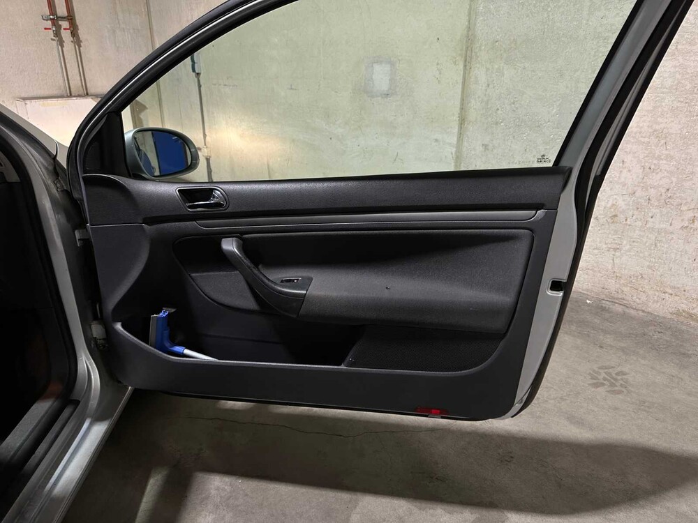 Volkswagen Golf 1.6 FSI Comfortline 116pk 2005, 01-PZ-RK