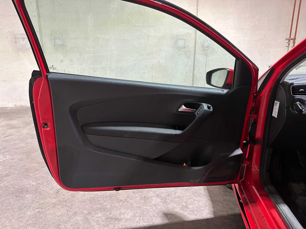 Volkswagen Polo 1.2 TDI BlueMotion Comfortline 75pk 2011, 44-RFG-1