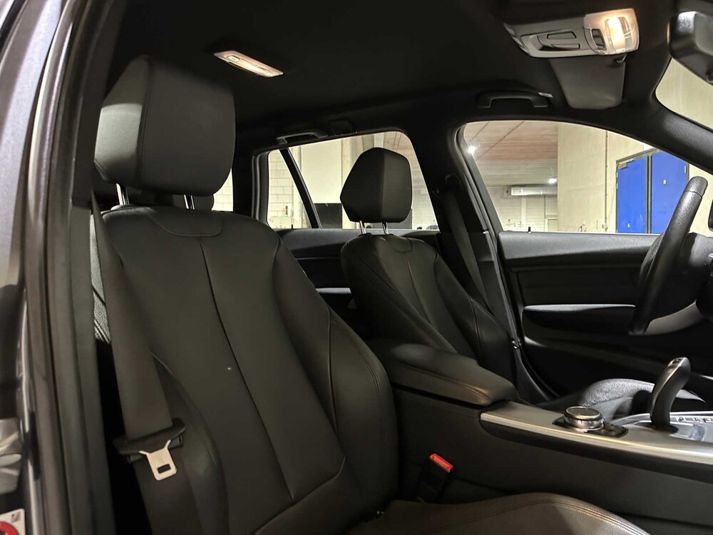 BMW 320i Automaat Centennial High Executive 184pk 2016 3-serie Touring, JR-371-D