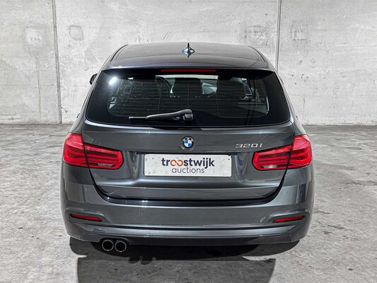BMW 320i Automaat Centennial High Executive 184pk 2016 3-serie Touring, JR-371-D