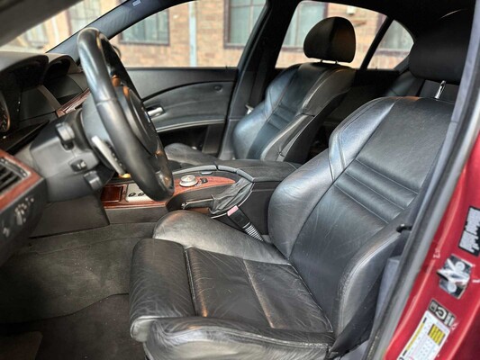 BMW M5 5.0 V10 E60 500pk 2006 5-serie