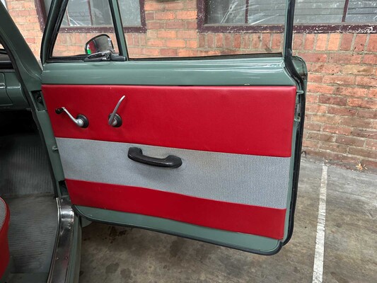 Volvo 210 4-Cilinder 1960, DH-94-92 Oldtimer