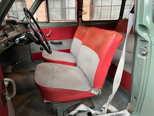 Volvo 210 4-Cilinder 1960, DH-94-92 Oldtimer